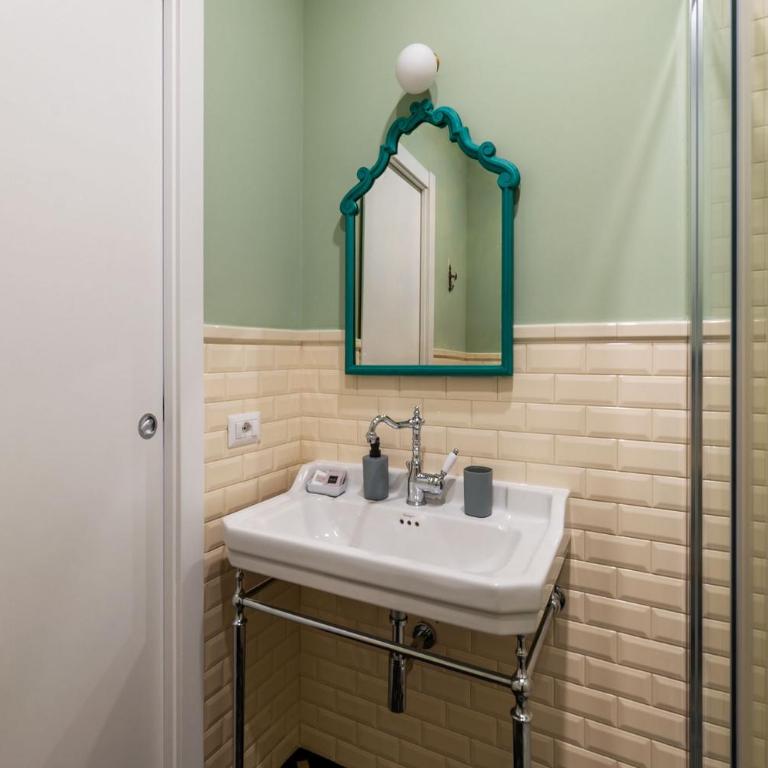 GuestHost - Elegant Apartment near Villa Torlonia - Appartamento con 3 Camere da Letto - 24