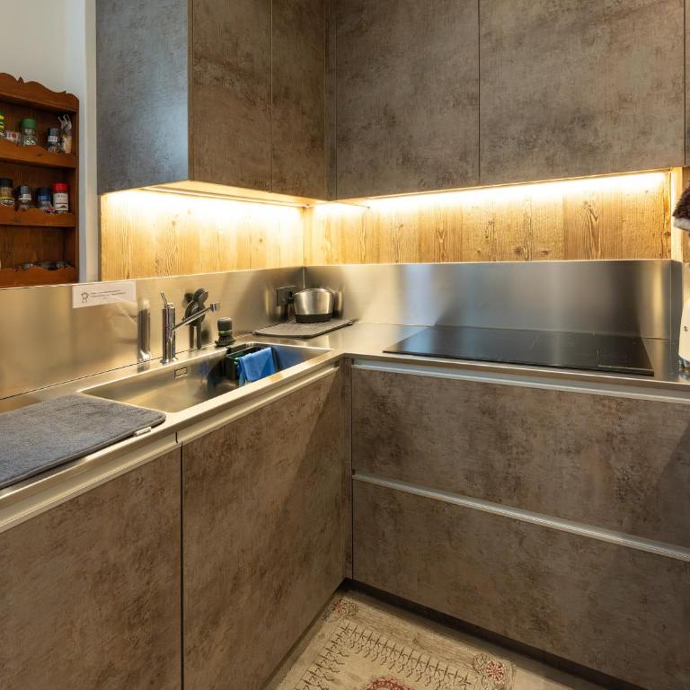 Casa Cosulich, elegant with furnished patio and dolomites View - Appartamento con 2 Camere da Letto e con Vista Montagna - 7