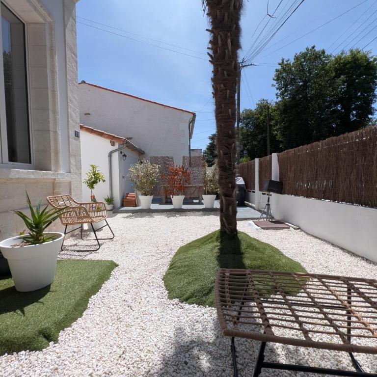Charmant studio rénové à quelques pas de la plage - Studio avec mezzanine - 3