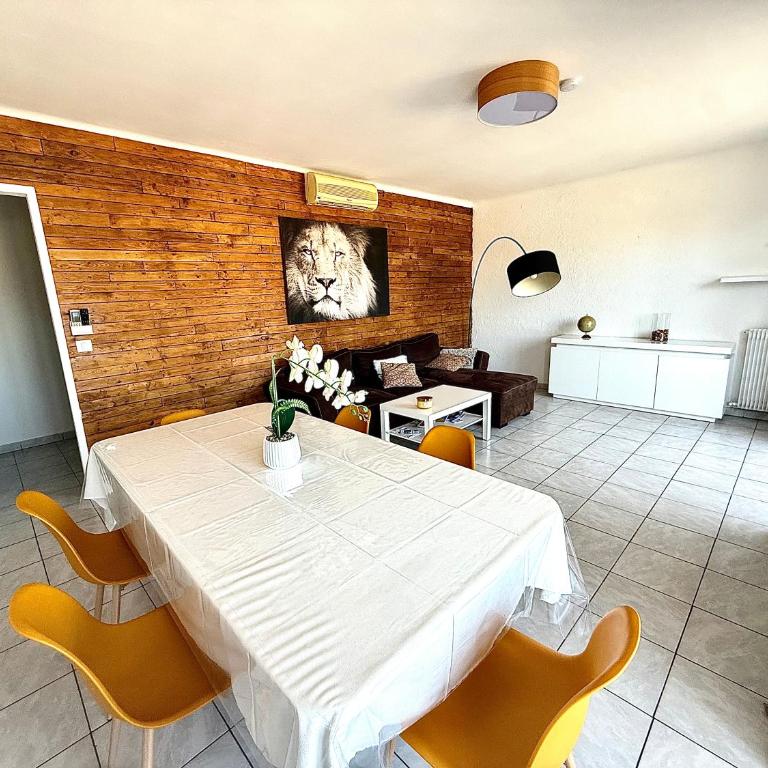 72m2 idéalement situé - Tout à pied - Plages - Appartement 2 Chambres - 1