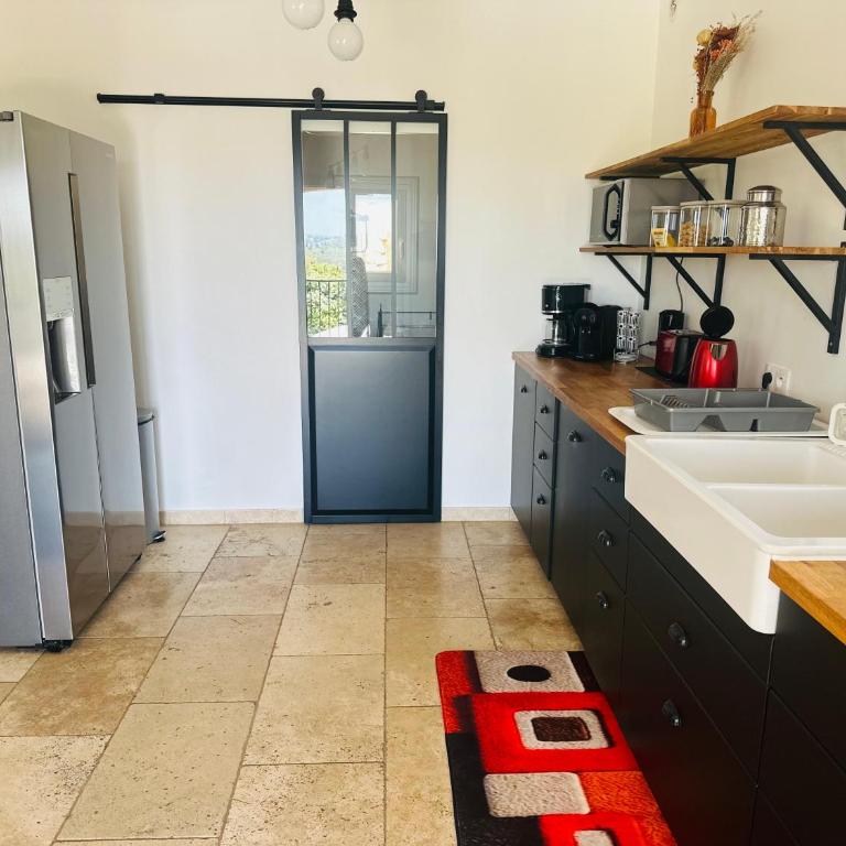 Beautiful Villa in Grasse - Villa with Private Pool - 23