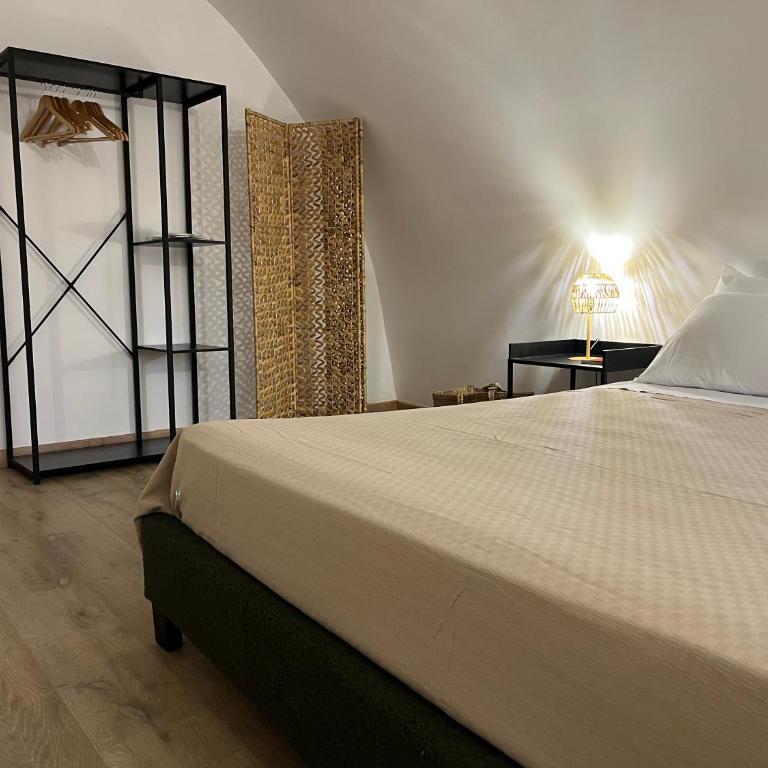 Suite Imbriani - Appartamento con 1 Camera da Letto - 5