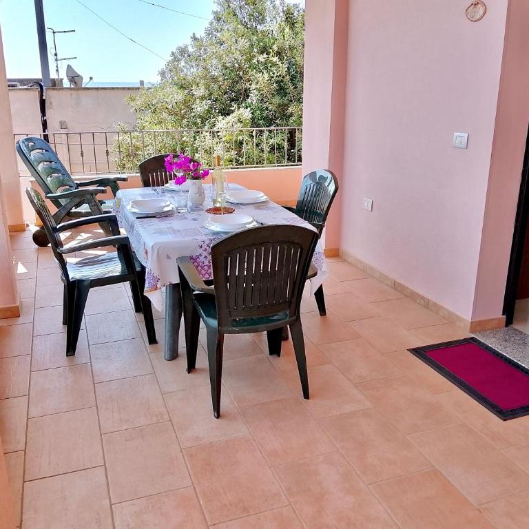 Apartments in Cala Gonone just 50 mt from the sea - Appartamento con 2 Camere da Letto - 2