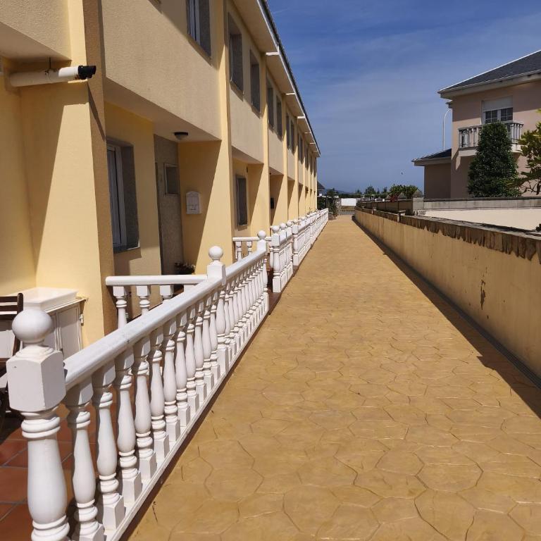 ADOSADO Avda BREOGAN 71 - Casa de 4 dormitorios - 34