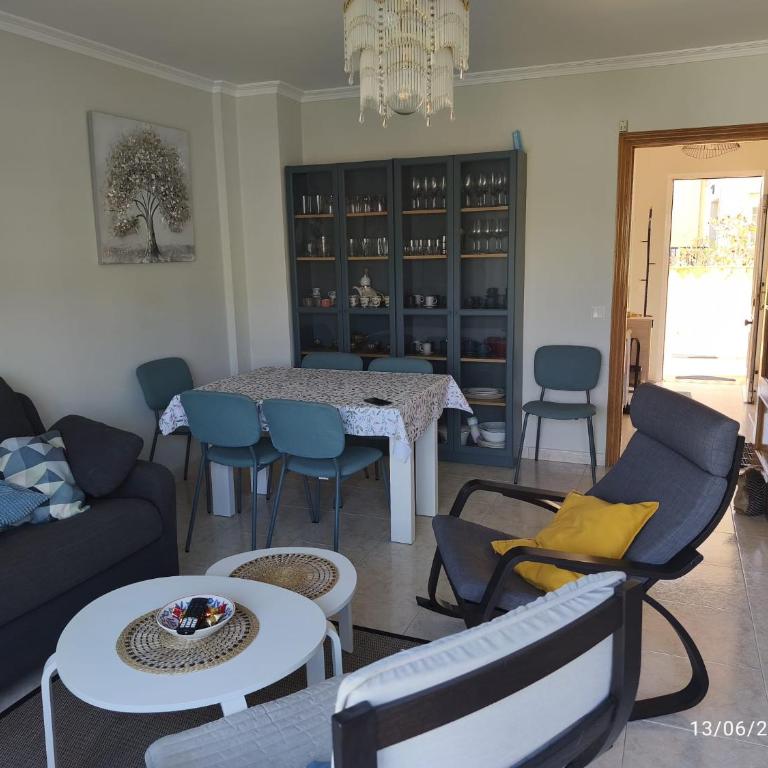 ADOSADO Avda BREOGAN 71 - Casa de 4 dormitorios - 3