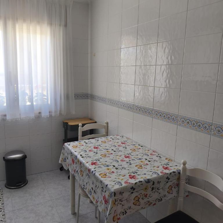 ADOSADO Avda BREOGAN 71 - Casa de 4 dormitorios - 13