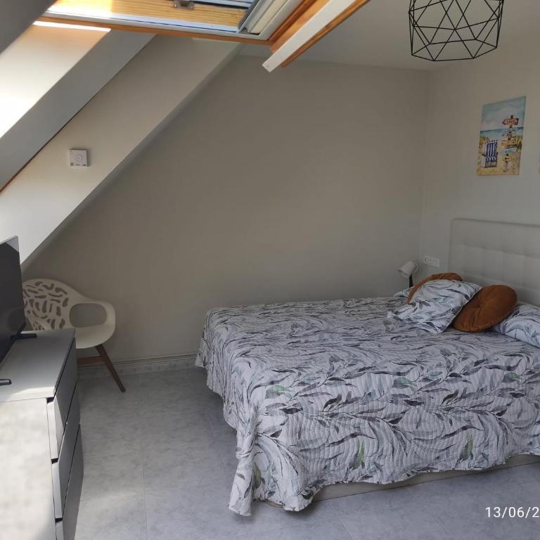 ADOSADO Avda BREOGAN 71 - Casa de 4 dormitorios - 23