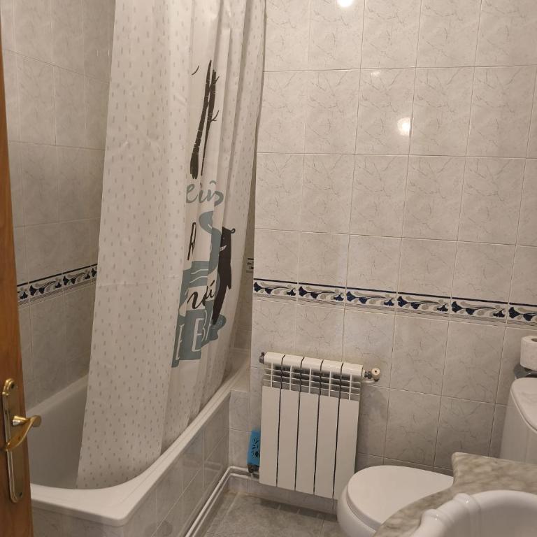 ADOSADO Avda BREOGAN 71 - Casa de 4 dormitorios - 31