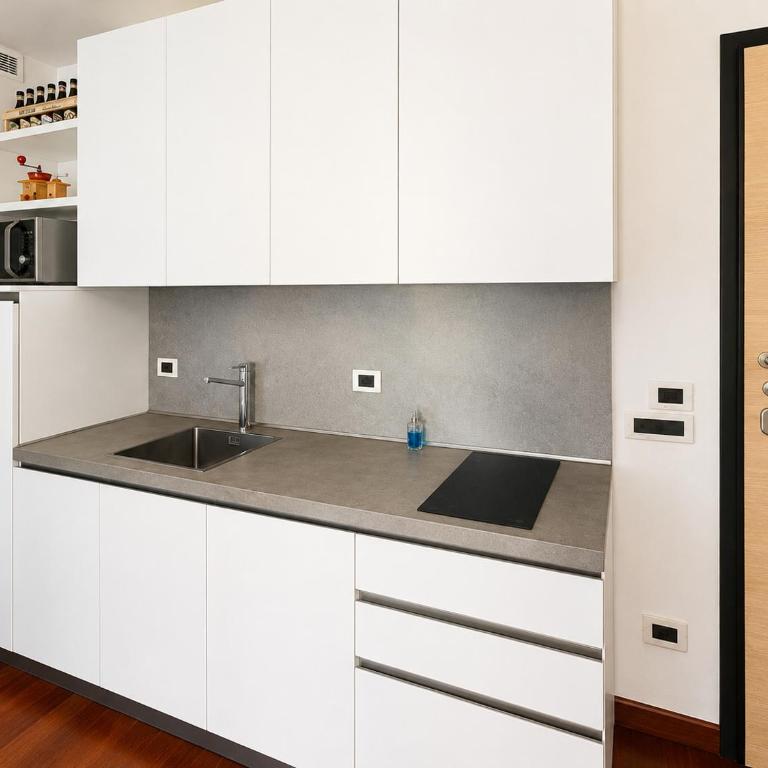 Riverside apartment - Two-Bedroom Apartment with River View - 4
