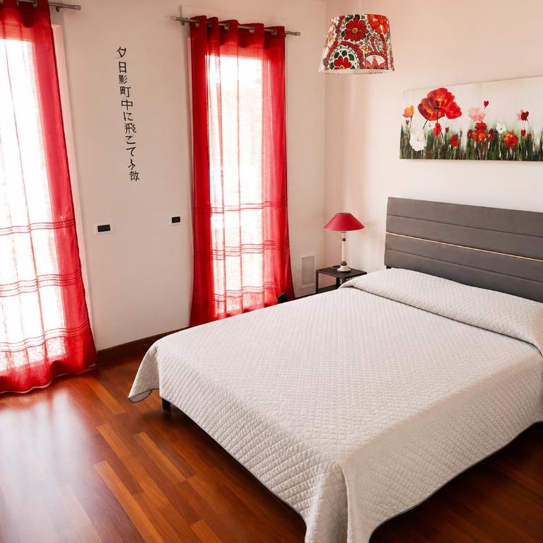 Riverside apartment - Two-Bedroom Apartment with River View - 6