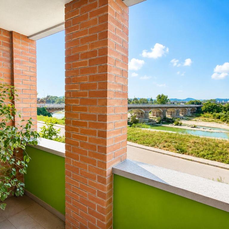 Riverside apartment - Two-Bedroom Apartment with River View - 5