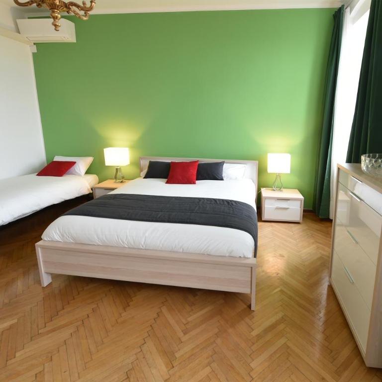 B&B Al Giardino Leonor - Camera Tripla con Bagno Privato Esterno - 1