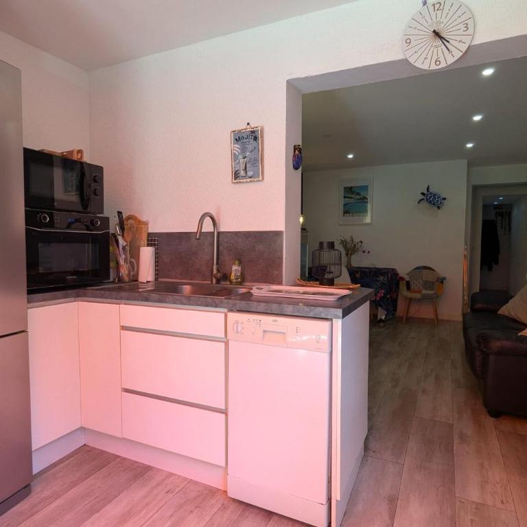 Apartment with a quiet garden - Apartment - 3