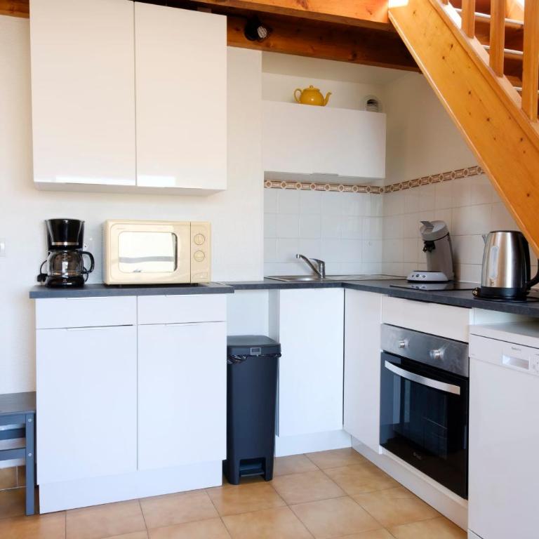 Apartment with sea view 50m from the beach - Apartamento - 5