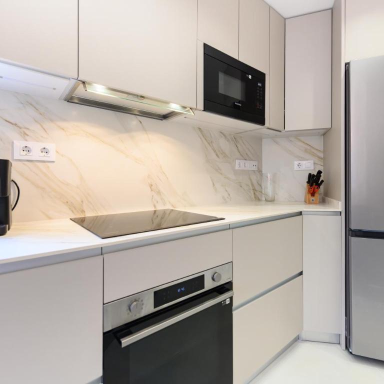 COL164B - Piso de 2 dormitorios en Chamartín, Madrid - Alquiler temporal - Apartamento de 2 dormitorios - 3