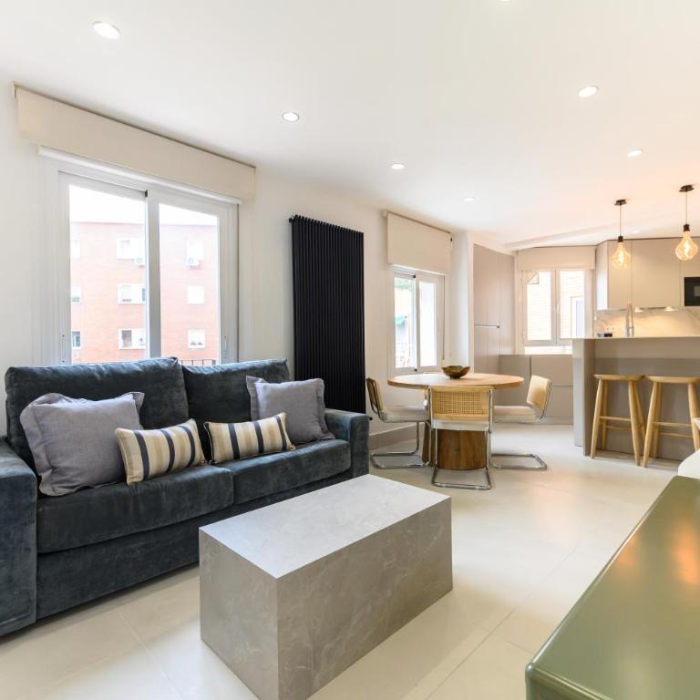COL164B - Piso de 2 dormitorios en Chamartín, Madrid - Alquiler temporal - Apartamento de 2 dormitorios - 1