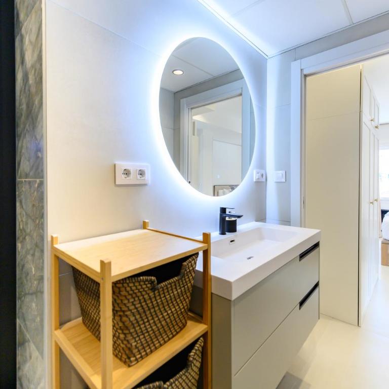 COL164B - Piso de 2 dormitorios en Chamartín, Madrid - Alquiler temporal - Apartamento de 2 dormitorios - 36