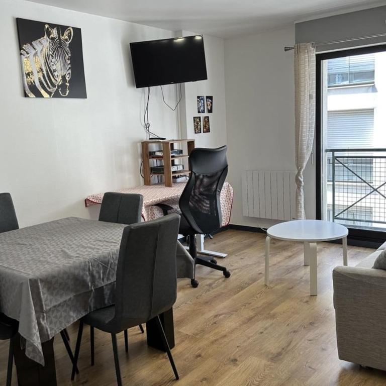 Apartment located close to the city centre - Appartamento - 1