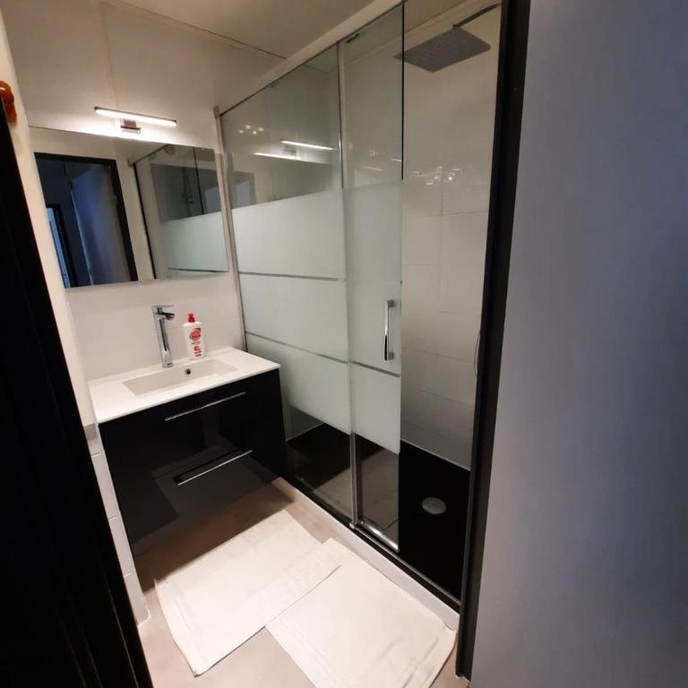 Apartment located close to the city centre - Appartamento - 8