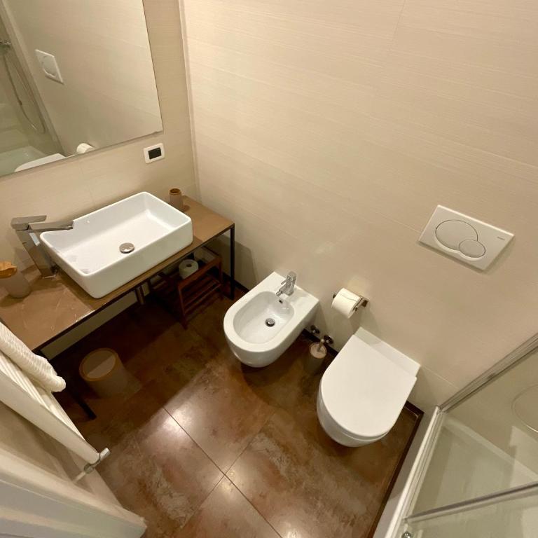 Cibele Boutique Bed&Breakfast - Camera Matrimoniale Deluxe con Doccia - 10