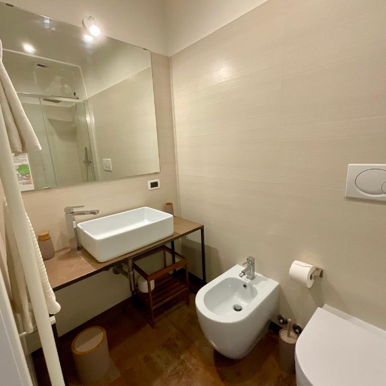 Cibele Boutique Bed&Breakfast - Camera Matrimoniale Deluxe con Doccia - 9