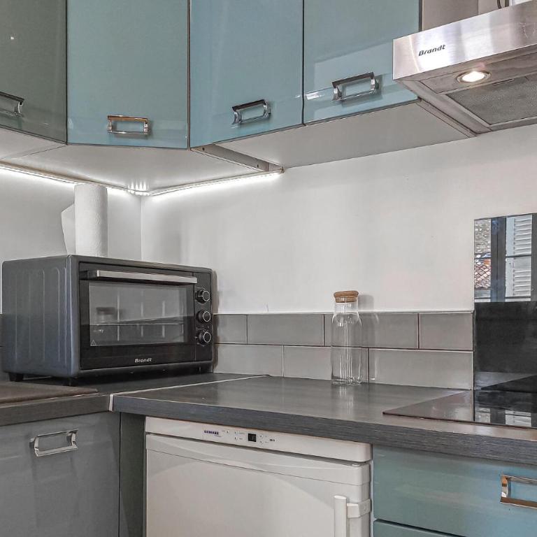 Amazing Apartment In La Rochelle With Wifi - Appartement 1 Chambre - 5