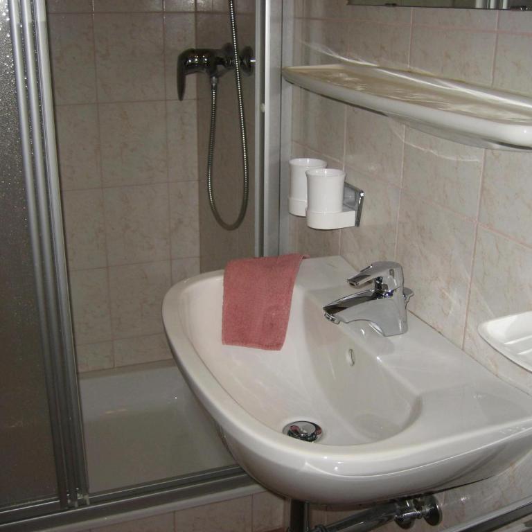 Bahlerhof - Luxner Annelies - Two-Bedroom Apartment with Shower - 7