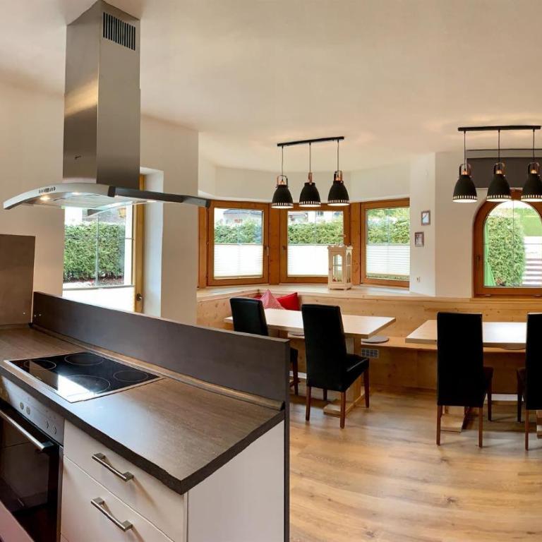 Chalet Neuhaus - Ferienhaus mit 4 Zimmern - 2
