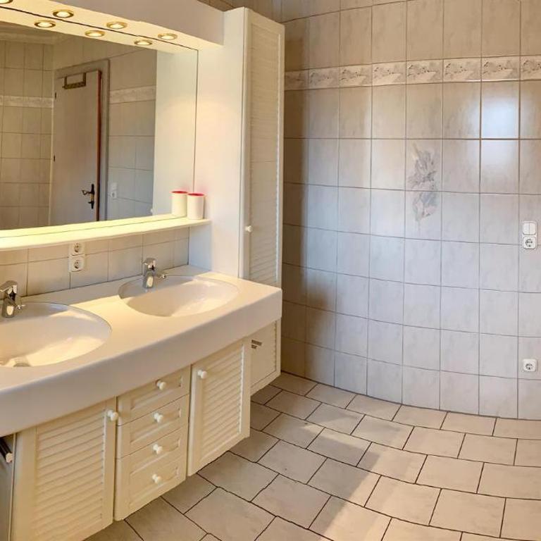 Chalet Neuhaus - Ferienhaus mit 4 Zimmern - 24