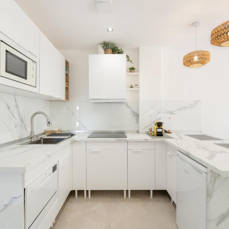 Planta Baja con Piscina Marbella - Estudio con terraza - 2