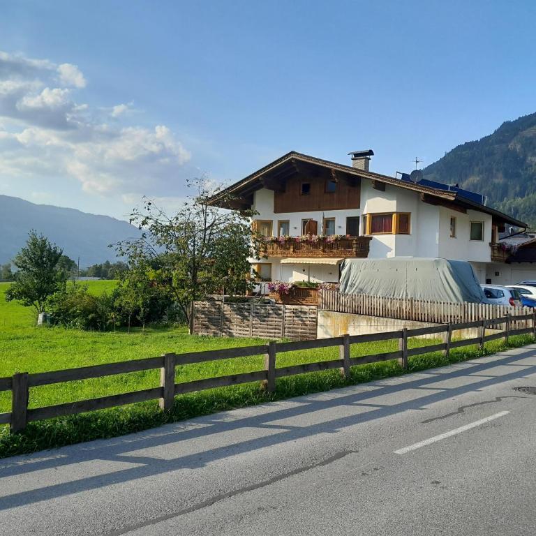 Ferienwohnung Bathelt - Apartment mit 2 Schlafzimmern und Dusche - 10