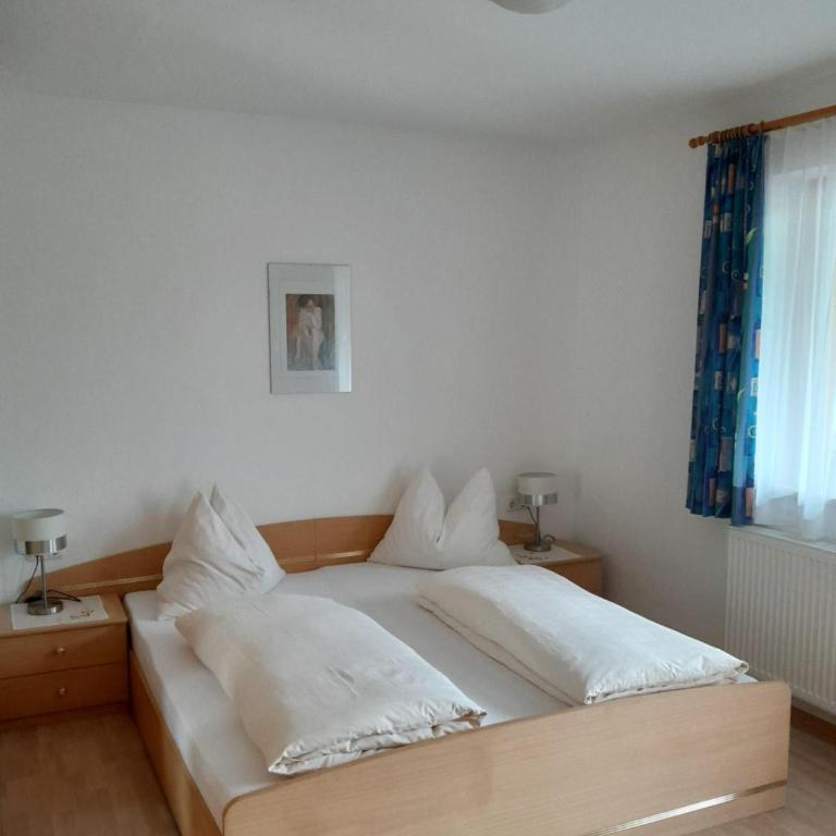 Ferienwohnung Bathelt - Apartment mit 2 Schlafzimmern und Dusche - 1