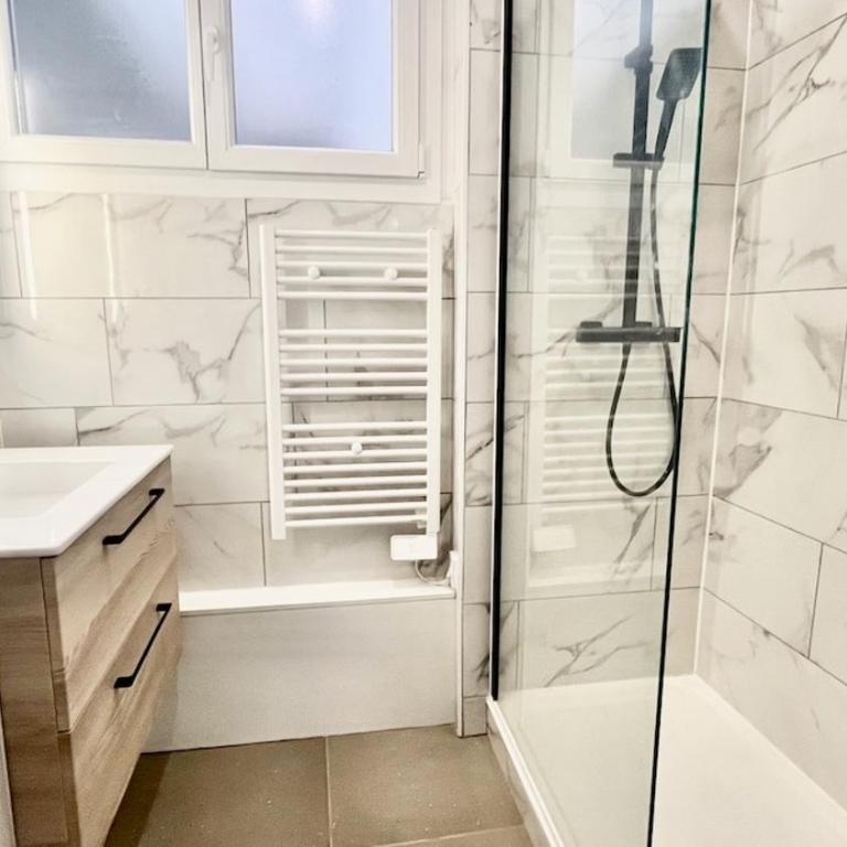 Appartement spacieux et lumineux Bright apartment for 6-8 persons - Apartment mit 3 Schlafzimmern - 9