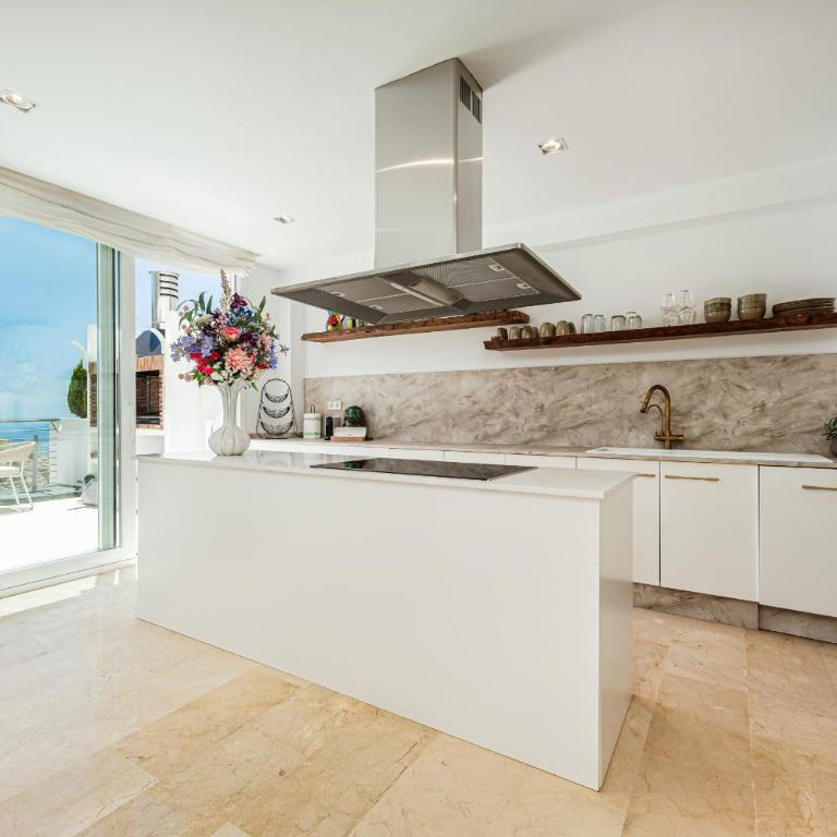AlteArt by Holuxe - Three-Bedroom Vacation Home - 7