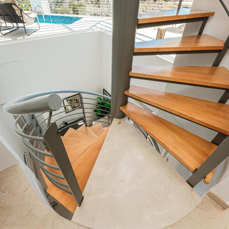 AlteArt by Holuxe - Three-Bedroom Vacation Home - 9