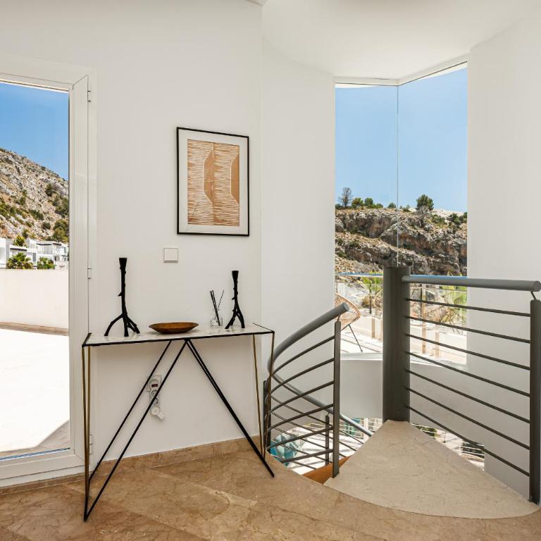 AlteArt by Holuxe - Three-Bedroom Vacation Home - 17