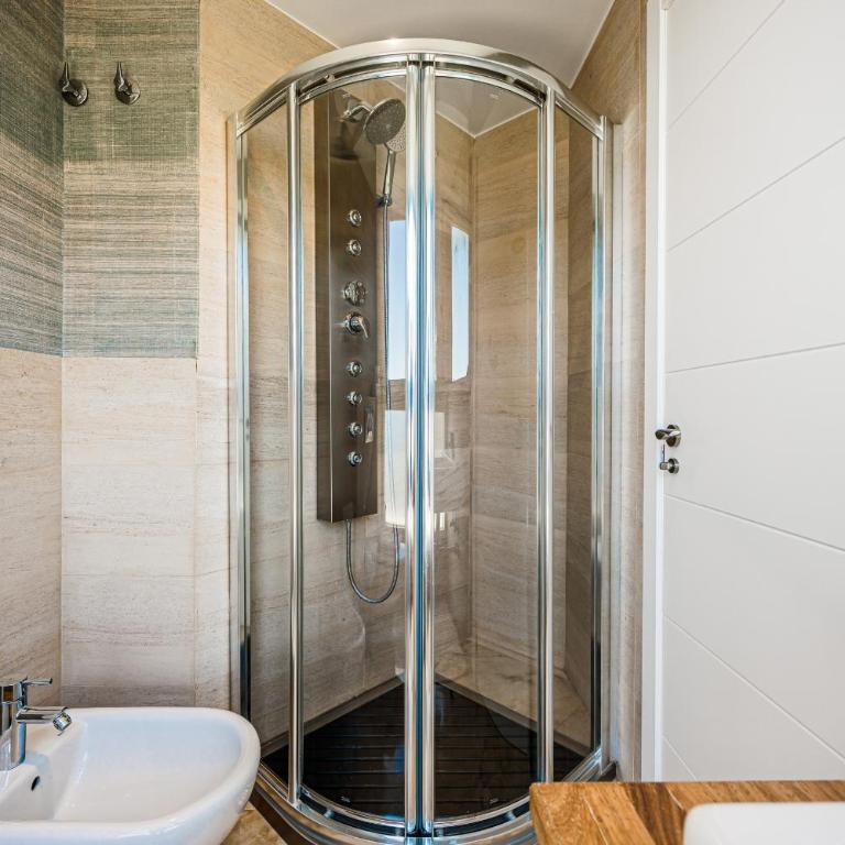 AlteArt by Holuxe - Three-Bedroom Vacation Home - 33