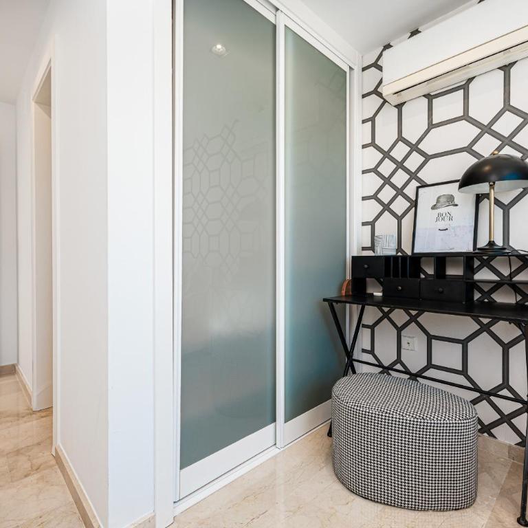 AlteArt by Holuxe - Three-Bedroom Vacation Home - 36