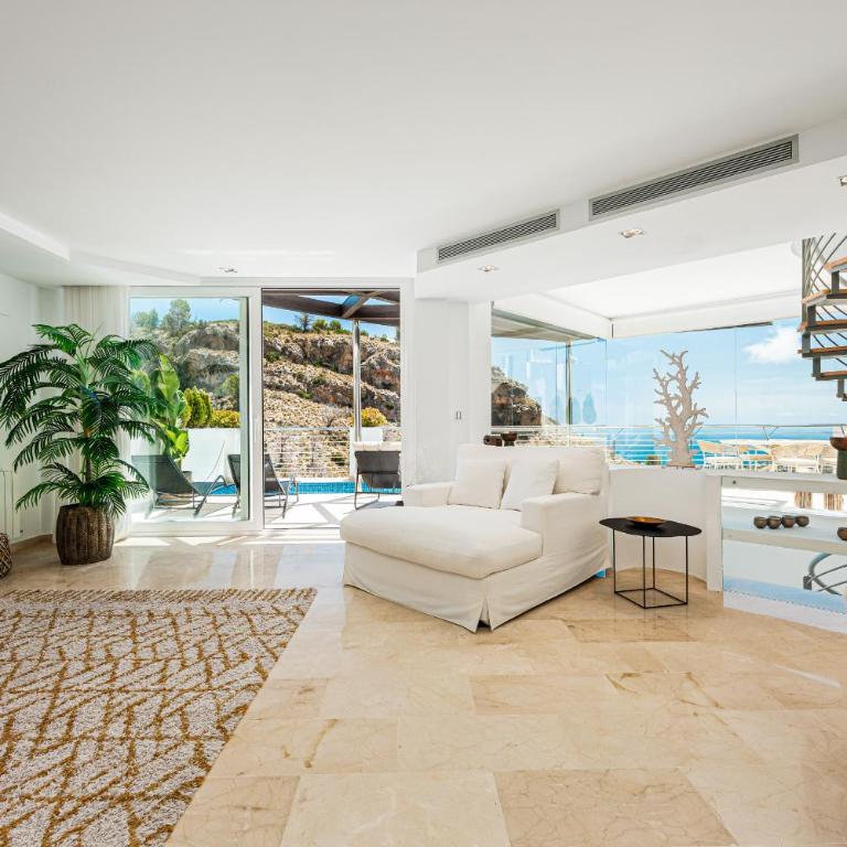 AlteArt by Holuxe - Three-Bedroom Vacation Home - 37