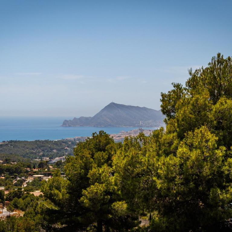AlteArt by Holuxe - Three-Bedroom Vacation Home - 42