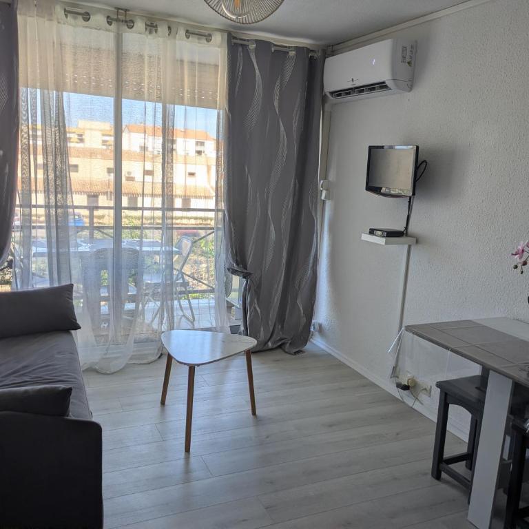 Studio terrasse avec piscine à 10 min de la plage - Appartamento con 1 Camera da Letto - 10