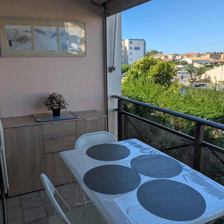 Studio terrasse avec piscine à 10 min de la plage - Appartamento con 1 Camera da Letto - 12