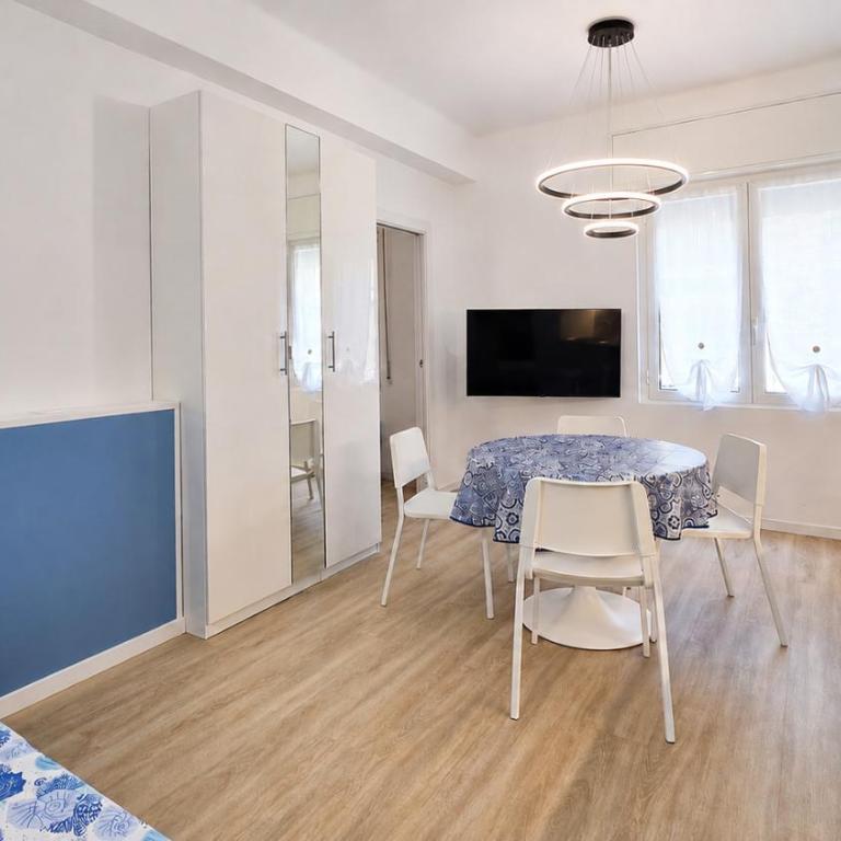 Glicini 2 - Comfort Apartments - Appartamento con 1 Camera da Letto - 1
