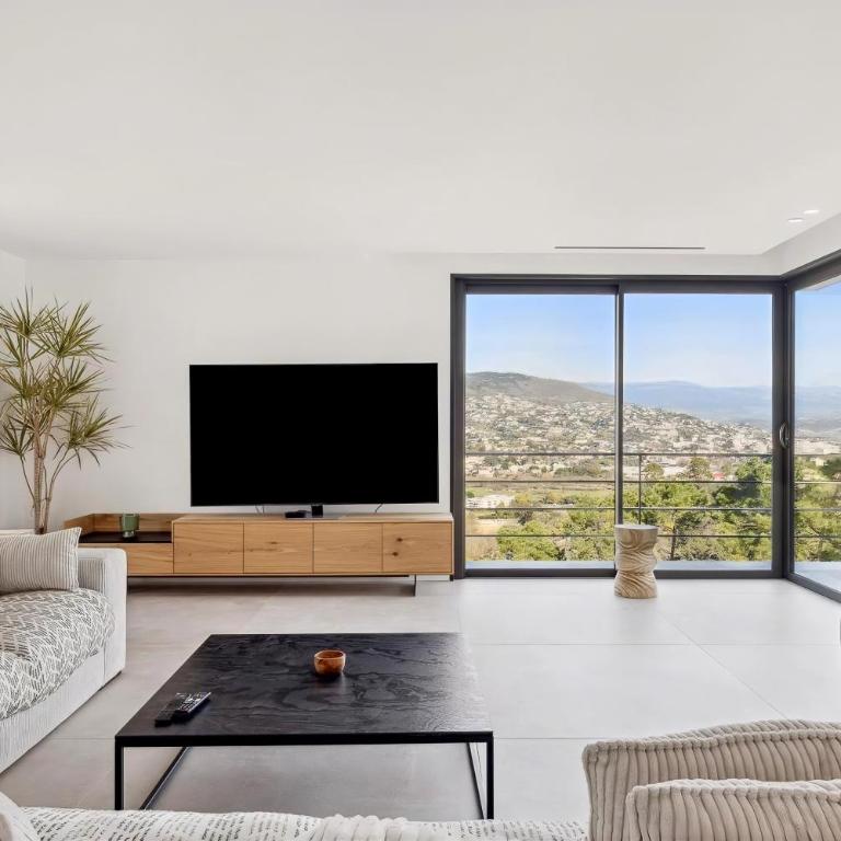 Contemporary Sea View Villa near Beach - Villa - 8