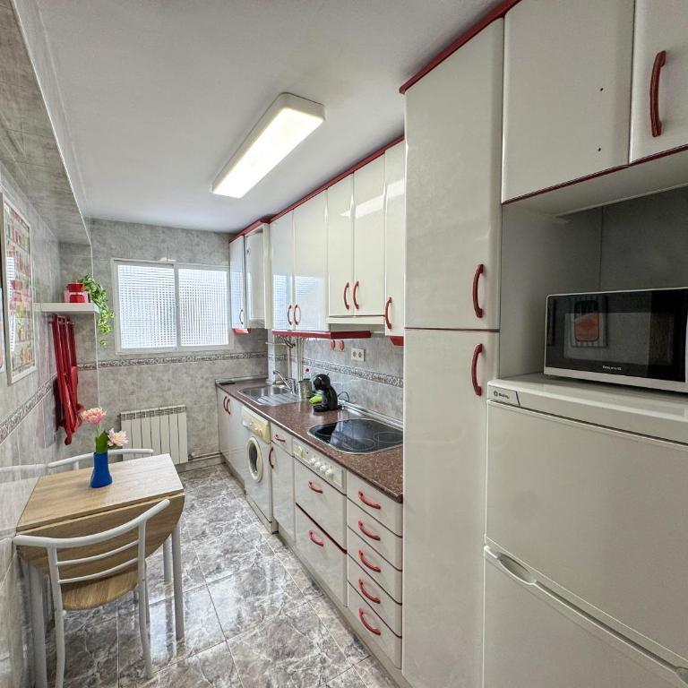 Front Views To El Pilar ComoTuCasa - Apartment mit 3 Schlafzimmern - 22