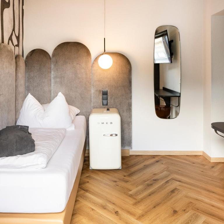 MyGoodLife Hotel & Bar - Deluxe Einzelzimmer mit Balkon - 3
