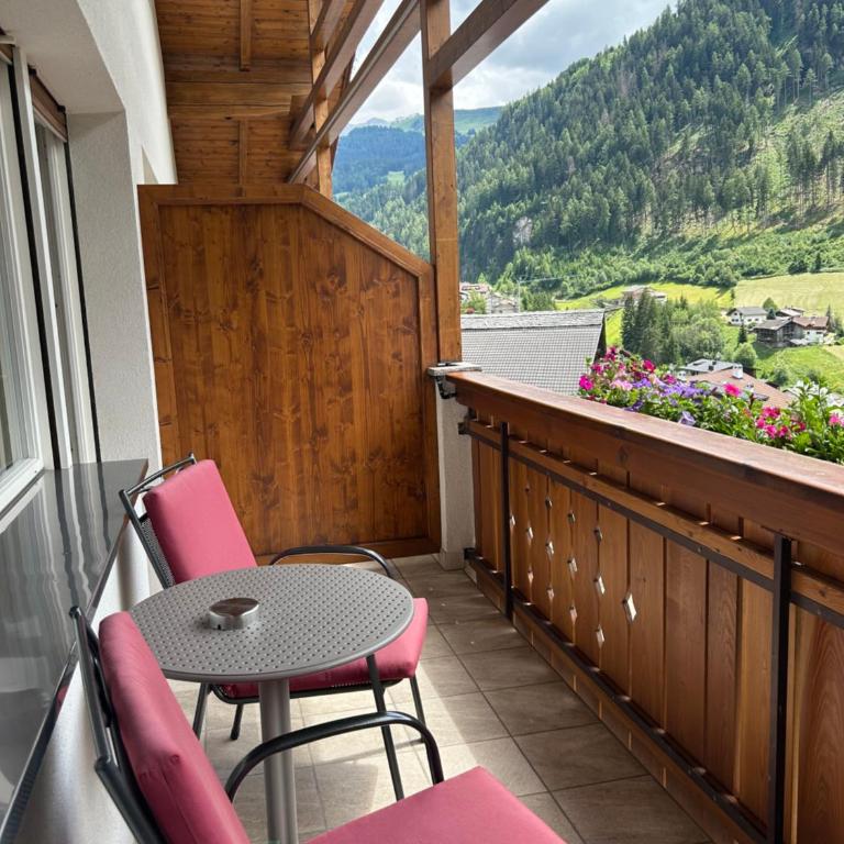 Pension Grohmann - Camera Matrimoniale con Balcone - 1
