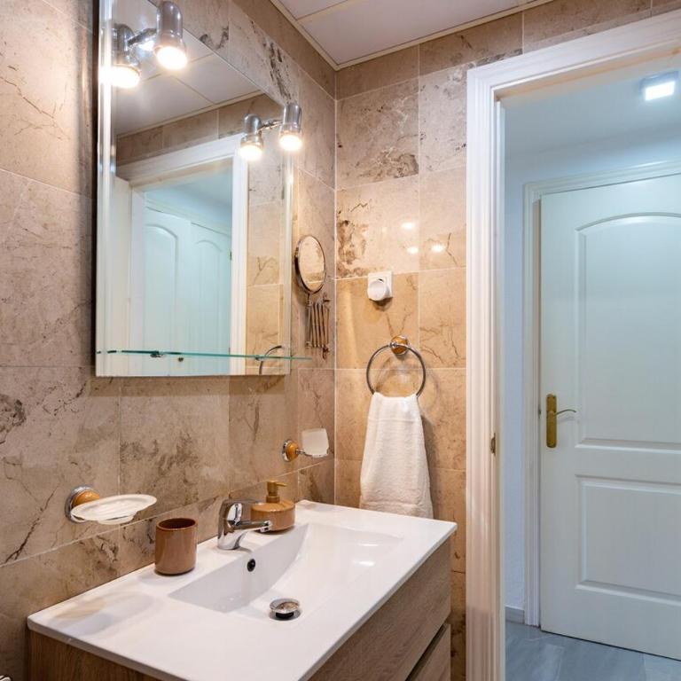 Apartamento con Piscina a Pasos del Mar - Appartamento Attico - 11