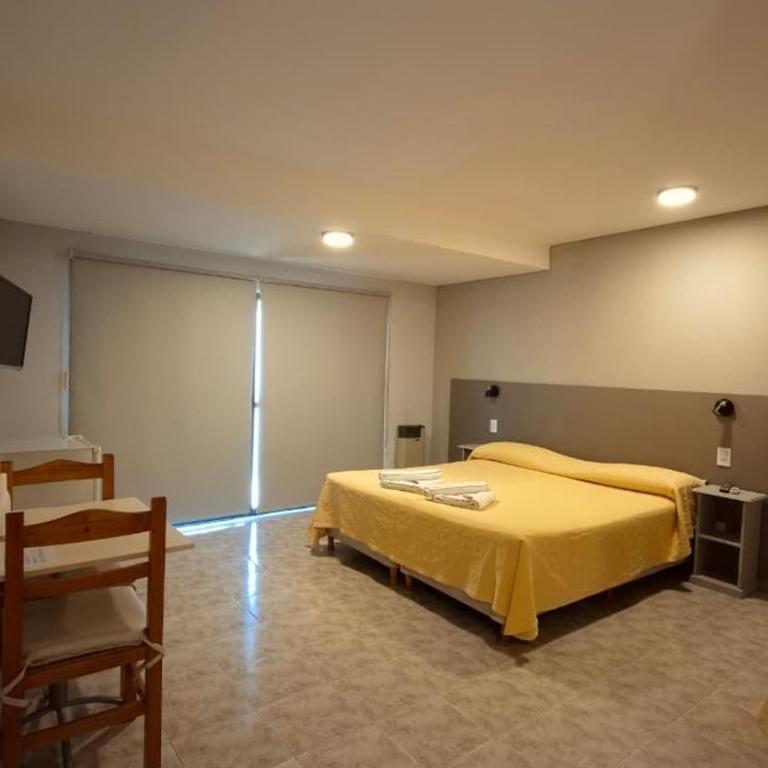 Patio Mediterraneo Apart Hotel - Habitación Triple Superior (2 adultos + 1 niño) - 2