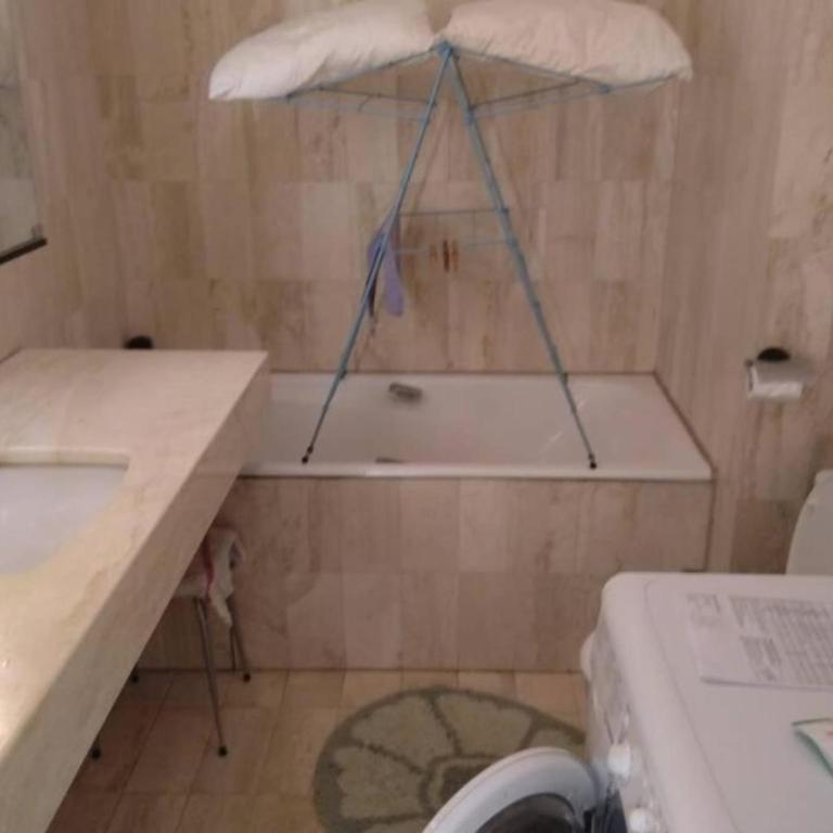 Spacious apartment in front of the sea - Appartement - 7